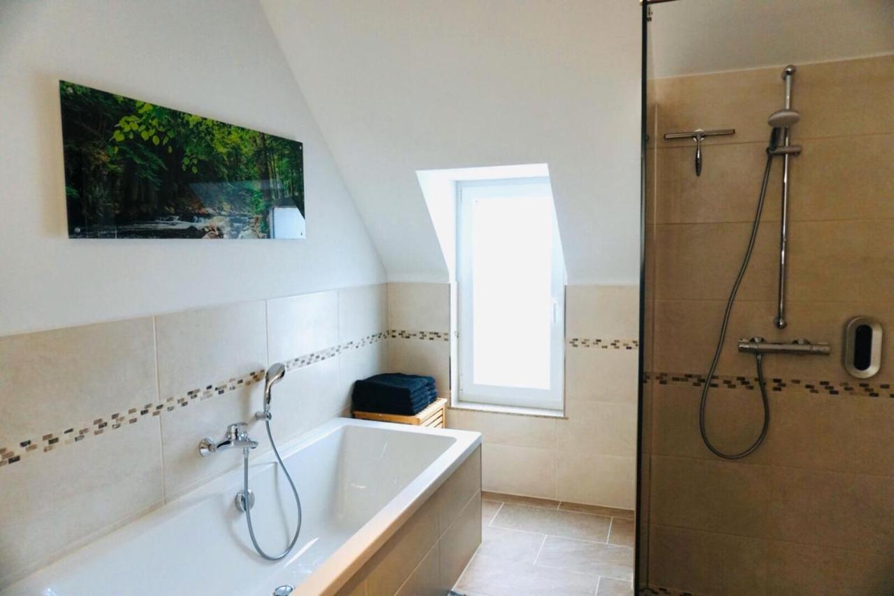 Fewo26 Im Sagenharz - Stilvolles Family-Apartment, 2 Sz, Klimaanlage, Wlan, Netflix & Free Parking 塔勒 外观 照片